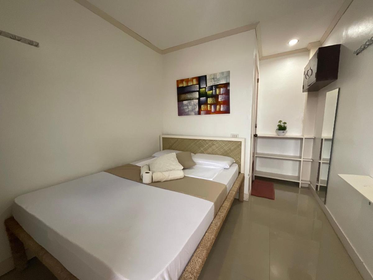 Lisa'S Guesthouse Basdiot ภายนอก รูปภาพ